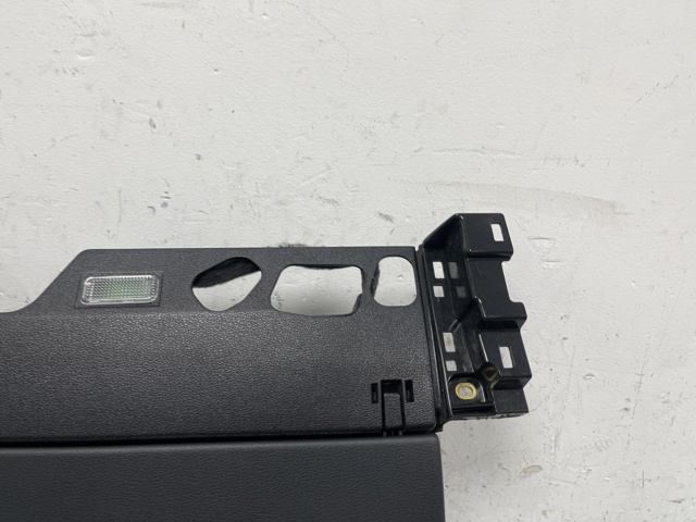 4M8857035K24A Ящик перчаточный (бардачок) купить Ужгород