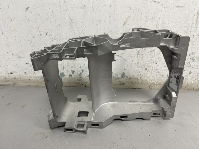 4M8864283 VAG купить в Николаев