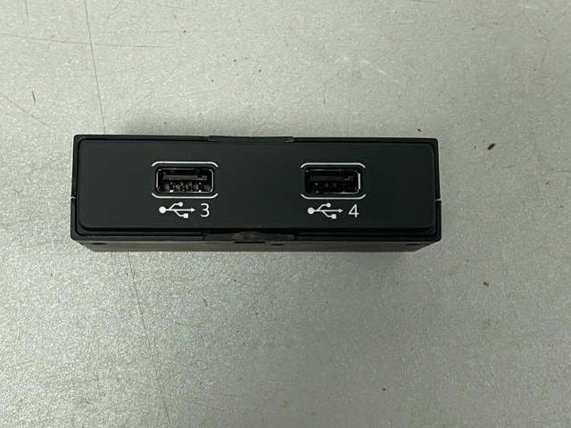 USB-разветвитель 4N0035722 VAG