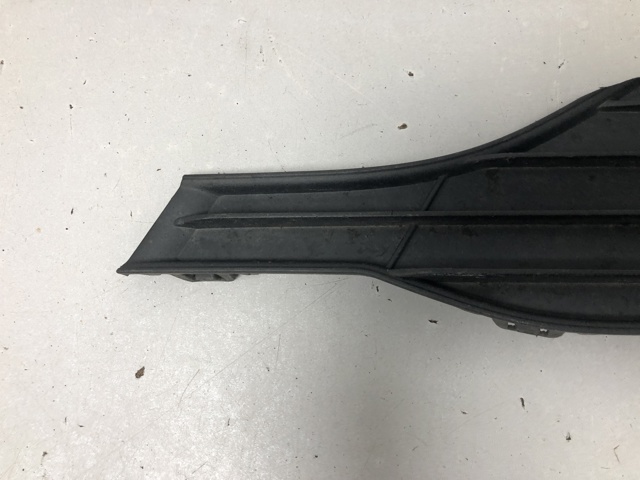 Решетка бампера переднего левая 51117281919 BMW