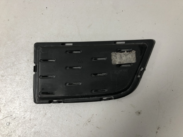 BMW 51118064593 Решетка бампера переднего нижняя в наличии Сумы