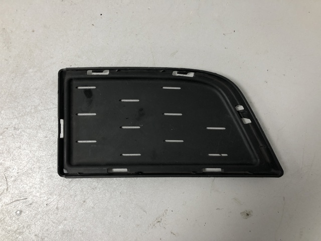 51118064593 BMW Решетка бампера переднего нижняя купить в Харьков
