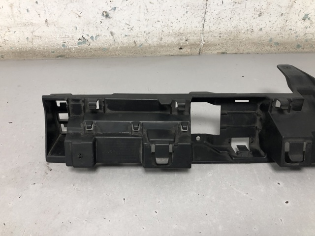 51127477434 BMW Кронштейн бампера заднего центральный купить в Черкассы