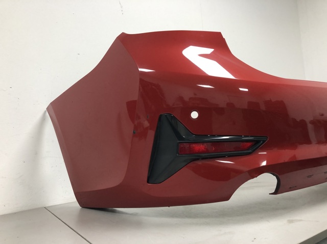 Задний бампер 51128493937 BMW