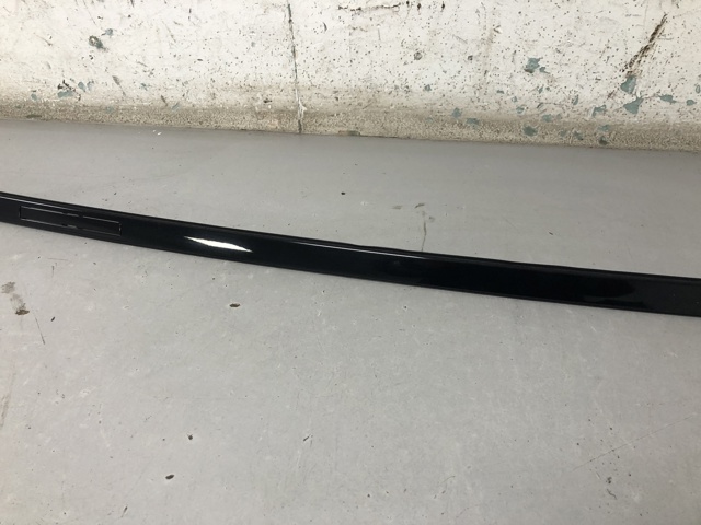 Молдинг крыши, левый 51137224103 BMW