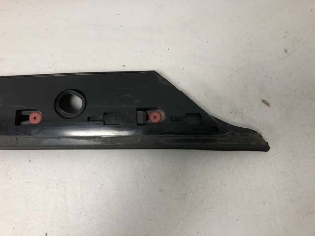 BMW 51137300007 Накладка стойки кузова внешняя передняя левая в наличии Ирпень