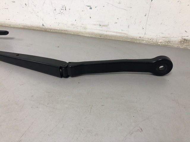51138492677 BMW Поводок стеклоочистителя купить в Полтава