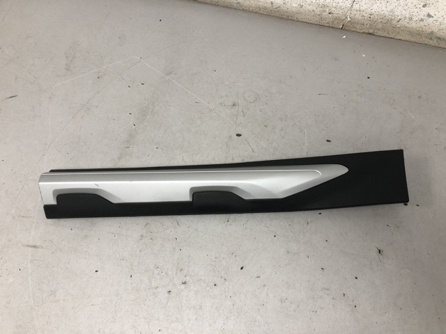 51138499211 BMW Молдинг двери задней левой нижний купить в Николаев