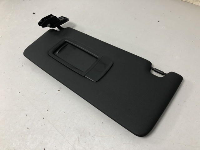 Козырек солнцезащитный автомобиля 51168097329 BMW