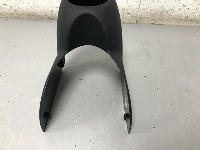 Подстаканник подлокотника центральной консоли 51169276513 BMW