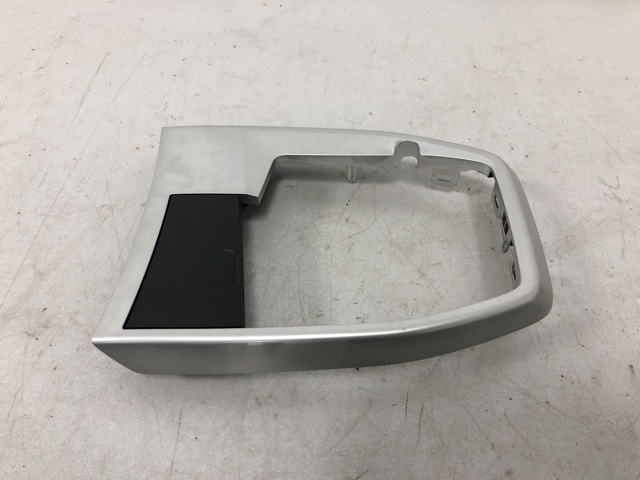 BMW 51169473170 Накладка консоли рычага переключения передач АКПП в наличии Николаев