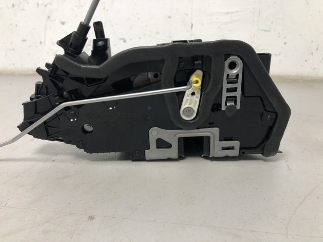 51217445044 BMW Замок передней правой двери купить в Сумы