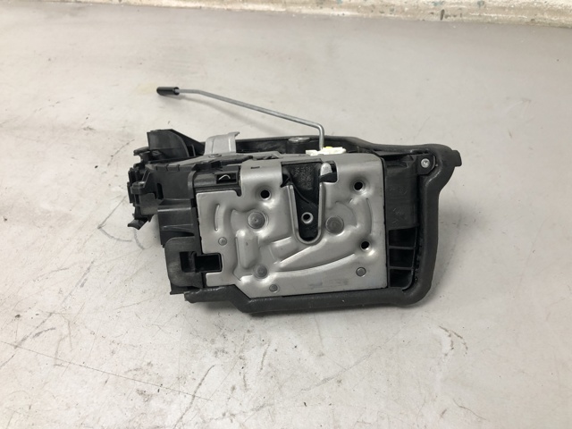 51219492094 BMW Замок двери передней правой купить в Кривой Рог