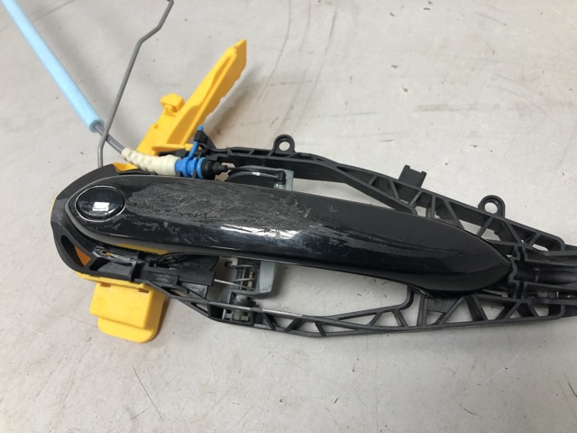 BMW 51219881779 Держатель наружной ручки двери передней левой в наличии Черновцы