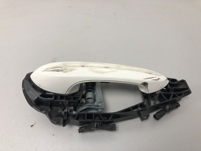BMW 51219881780 Держатель наружной ручки двери передней правой в наличии Сумы
