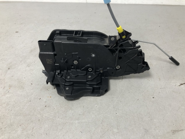 Замок двери задней правой 51227445046 BMW