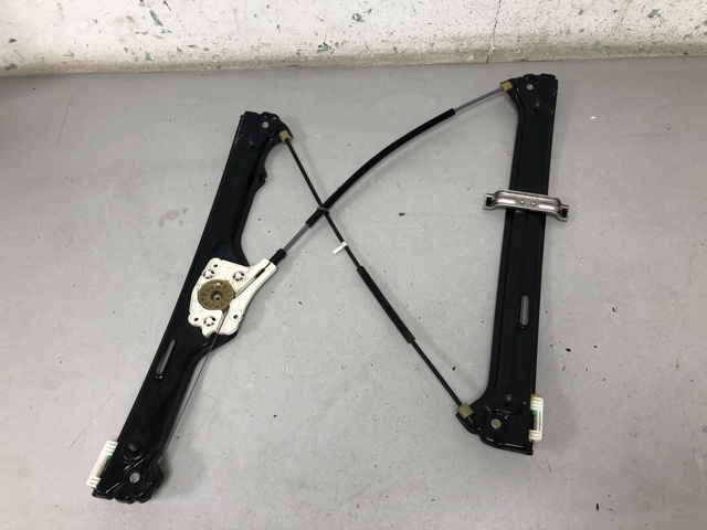 51337166380 BMW Стеклоподъемник передней правой двери купить в Ужгород