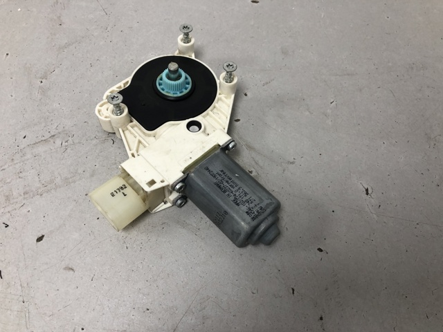 Привод электростеклоподъемника передний 51337271563 BMW