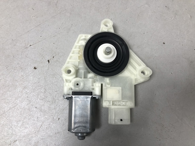 51337455081 BMW Мотор стеклоподъемника двери передней правой купить в Ровно