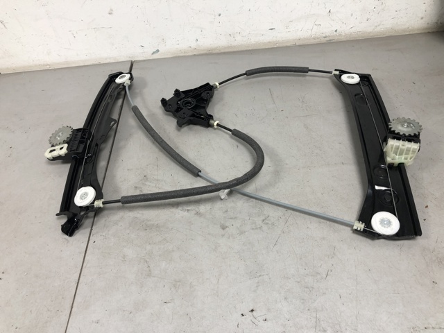 51355A41AD2 BMW Стеклоподъемник передней правой двери купить в Харьков