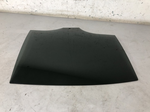 Стекло задней двери, правой 51357259822 BMW