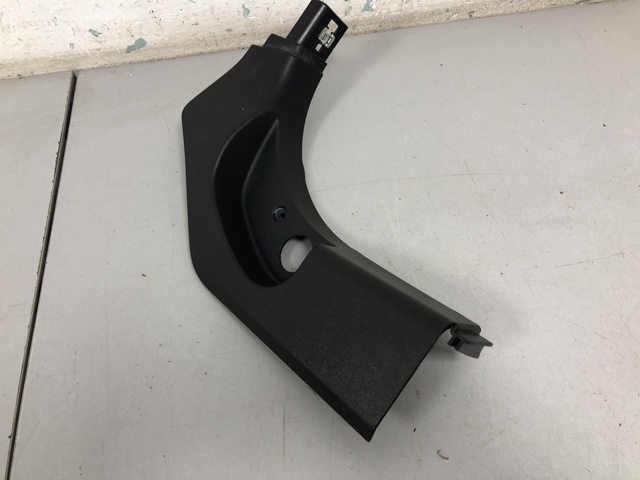 BMW 51437446633 Обшивка стойки кузова внутренняя передняя левая в наличии Николаев