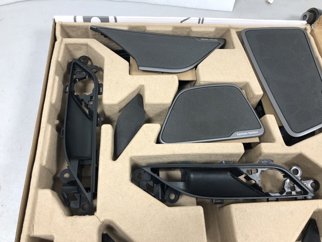 51459329561 BMW Накладка на торпедо купить в Чернигов