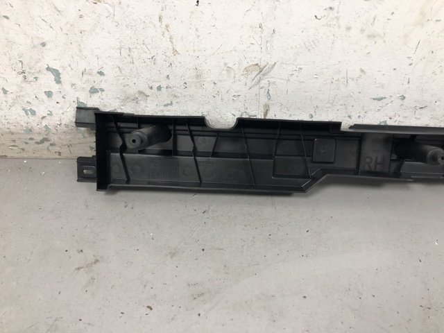 51477145914 BMW Кронштейн бампера переднего правый купить в Одесса