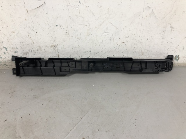 51477145914 BMW Кронштейн бампера переднего правый купить в Николаев