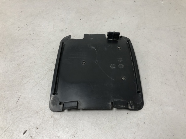 51717394829 BMW Лючок подкрылка переднего левого купить в Николаев