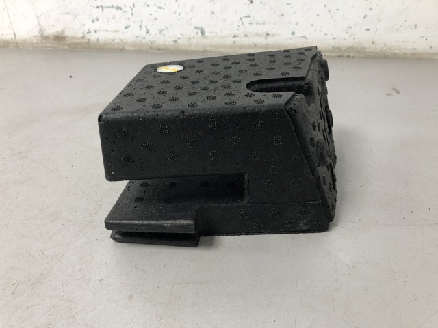51717931206 BMW купить в Чернигов