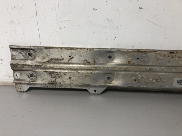 51718499413 BMW купить в Черновцы