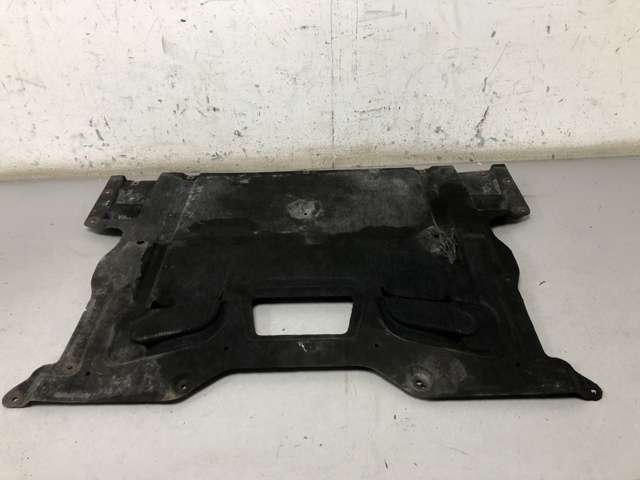 51757184990 BMW Защита двигателя, поддона (моторного отсека) купить в Украина