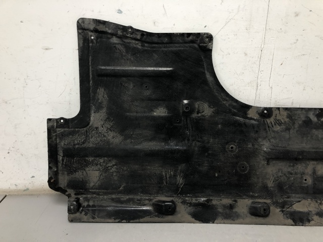 51757207268 BMW Защита днища правая купить в Тернополь
