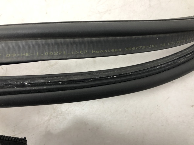 51769465400 BMW Уплотнитель крышки багажника купить в Житомир