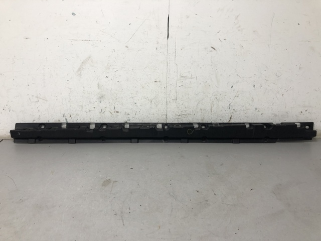 Опора порога (крепление) 51777207195 BMW
