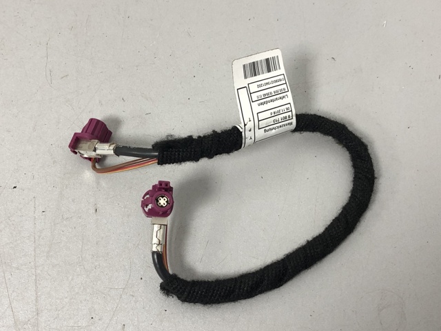 Цоколь лампы в фару 61128704090 BMW