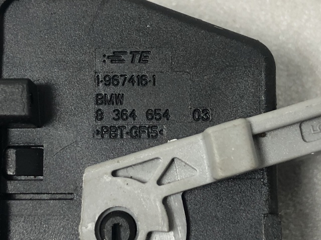 Болт поддона 61138364654 BMW