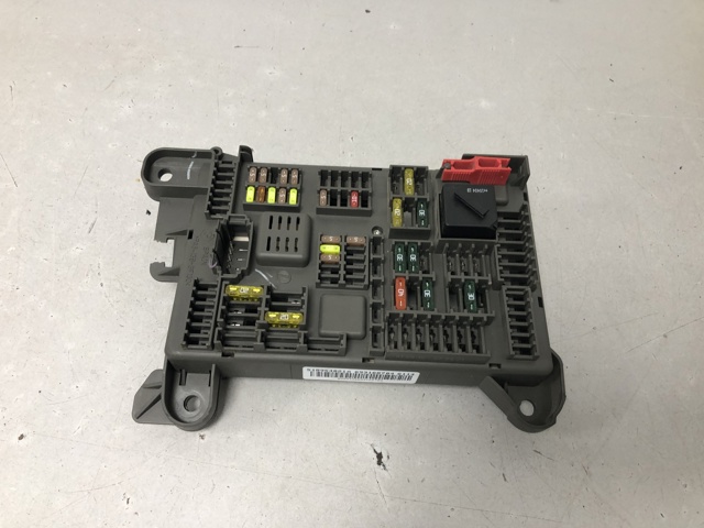 61146931687 BMW Блок предохранителей купить в Винница