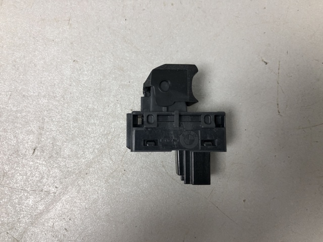 61315A2BCB5 Кнопка подъемника заднего стекла купить Ужгород