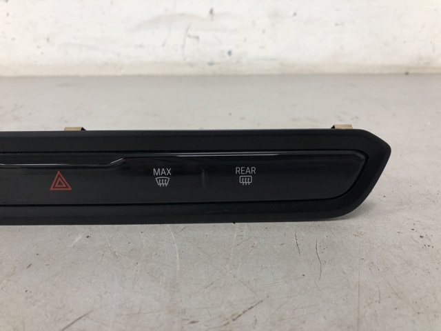 61315A63F19 BMW купить в Харьков