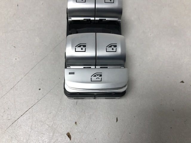 61316847099 BMW Кнопочный блок управления стеклоподъемником передний левый купить в Одесса