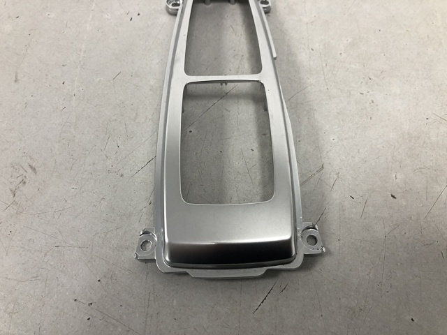 BMW 61316975467 Накладка консоли рычага переключения передач АКПП в наличии Хмельницкий
