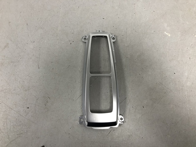 61316975467 BMW Накладка консоли рычага переключения передач АКПП купить в Сумы