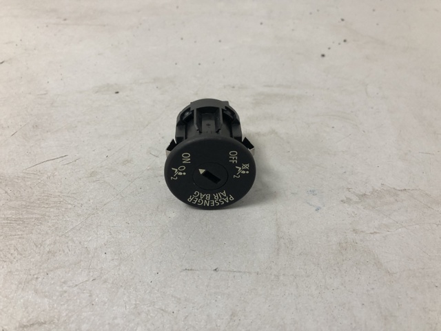 61319196886 BMW купить в Запорожье