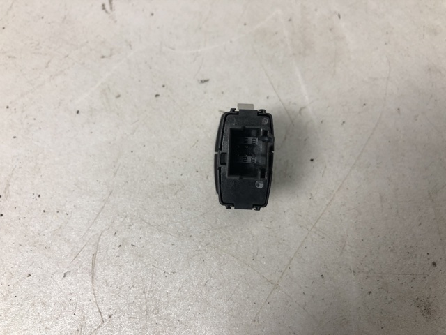 Кнопка аварийки 61319231786 BMW
