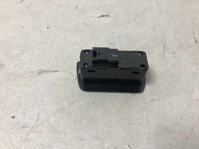BMW 61319275121 Кнопка салона привода крышки багажника (двери 3/5-й (ляды) в наличии Хмельницкий