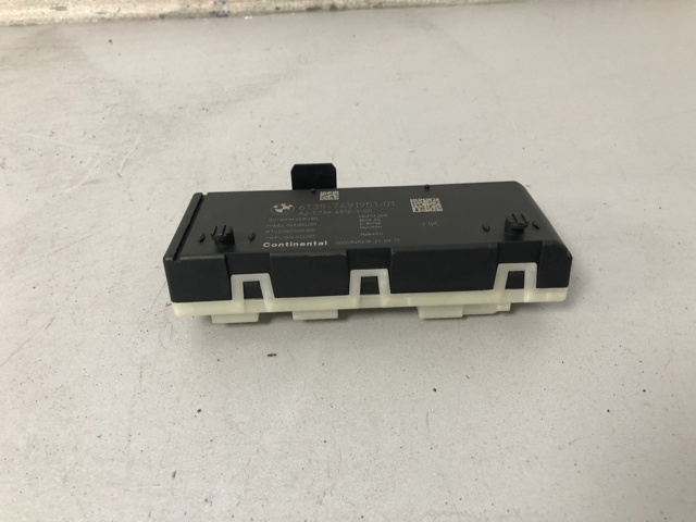 ЭБУ открытия крышки багажника/двери 3-й (5-й) 61357491951 BMW