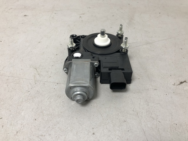 BMW 61359854232 Мотор стеклоподъемника двери задней правой в наличии Черкассы
