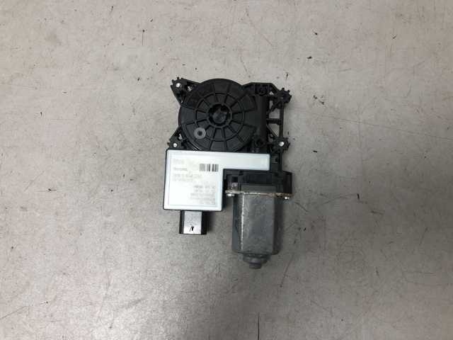 61359854232 BMW Мотор стеклоподъемника двери задней правой купить в Запорожье